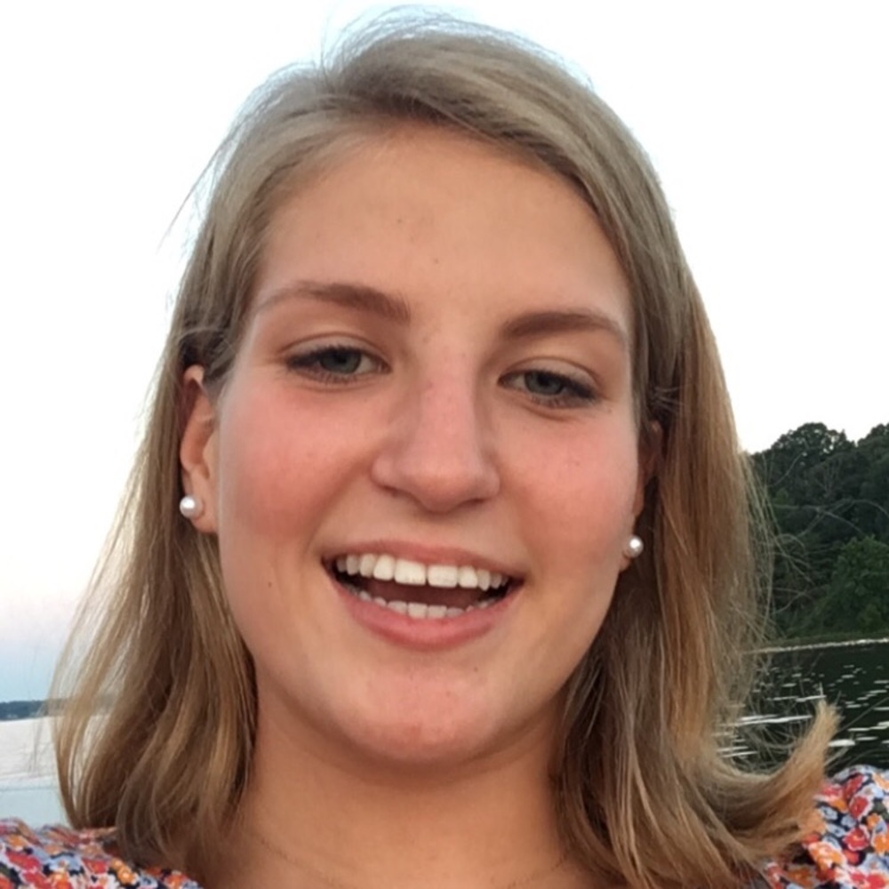 Meet your Posher, Kayla